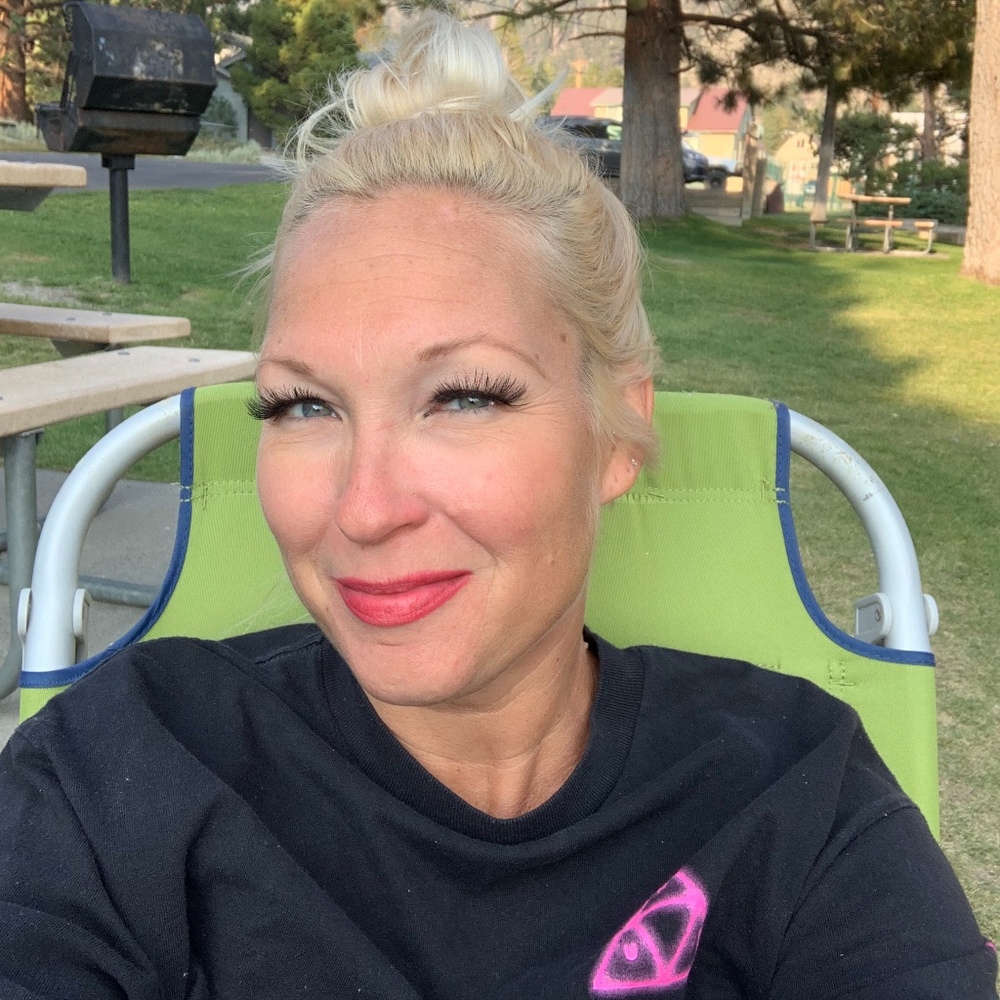 Meet your Posher, Posh